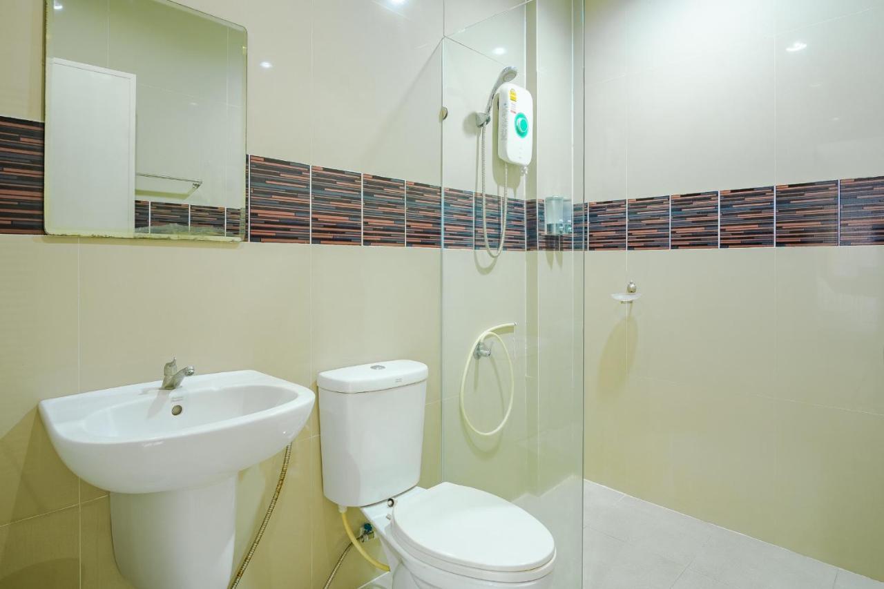 شقة Oyo 303 Phoomjai House تْشولونْغْ المظهر الخارجي الصورة