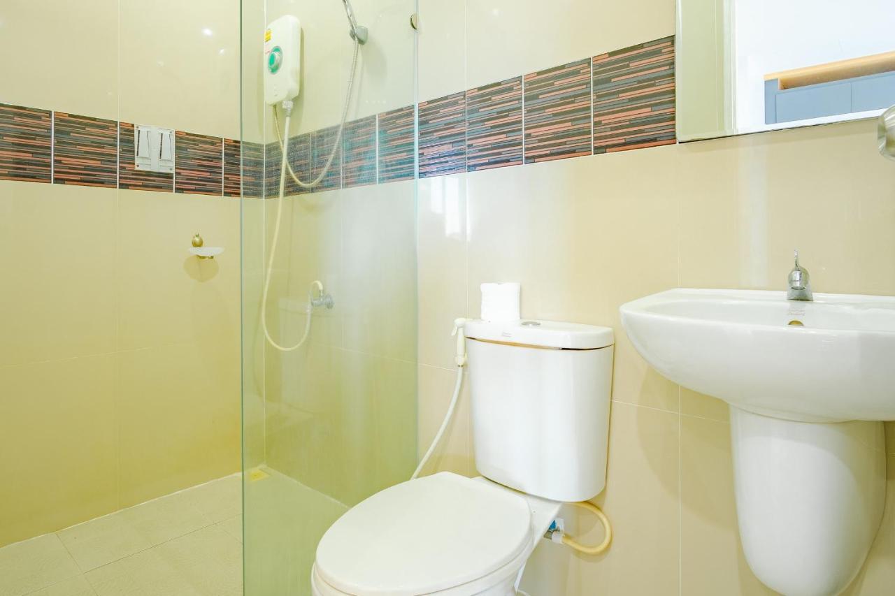 شقة Oyo 303 Phoomjai House تْشولونْغْ المظهر الخارجي الصورة