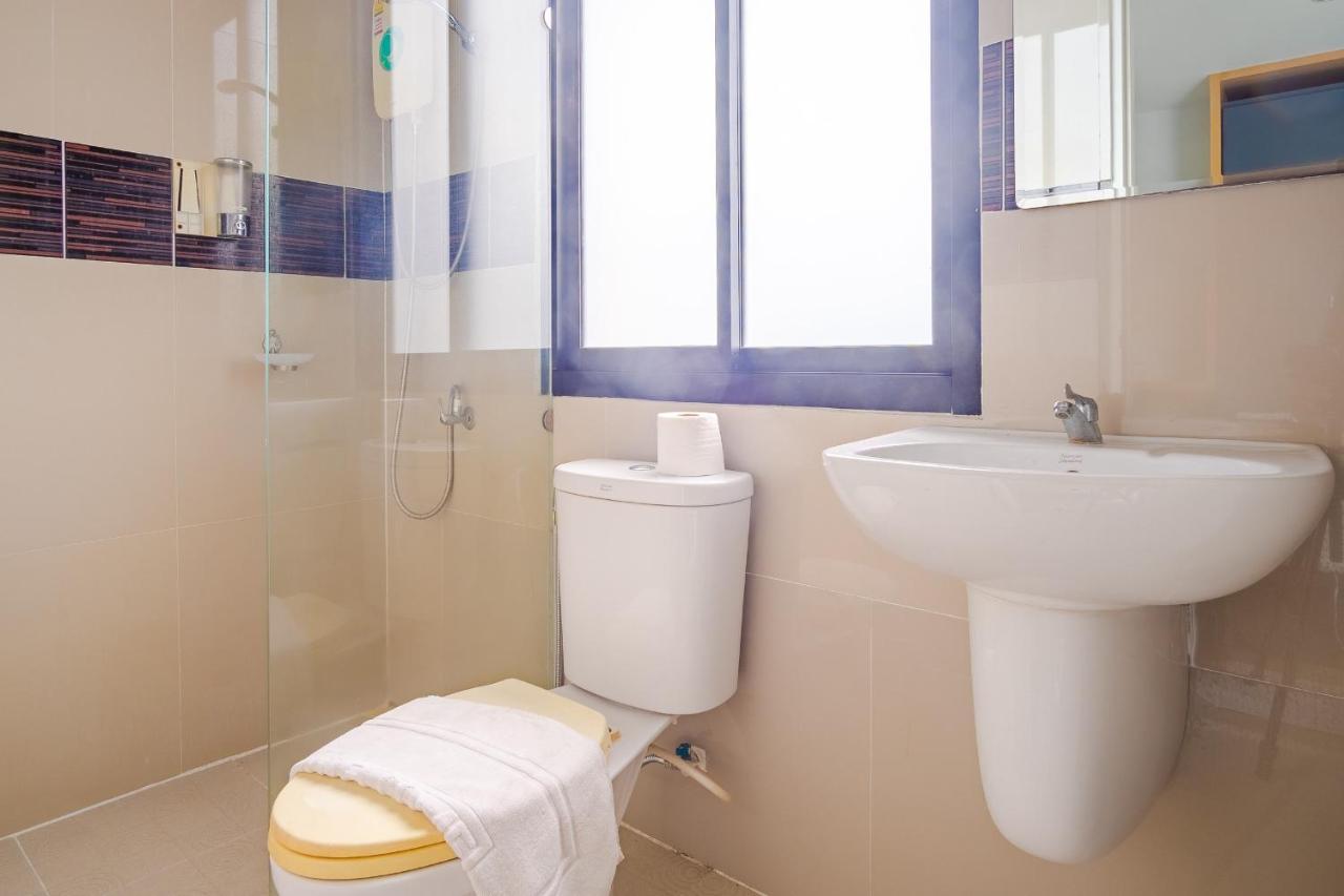 شقة Oyo 303 Phoomjai House تْشولونْغْ المظهر الخارجي الصورة